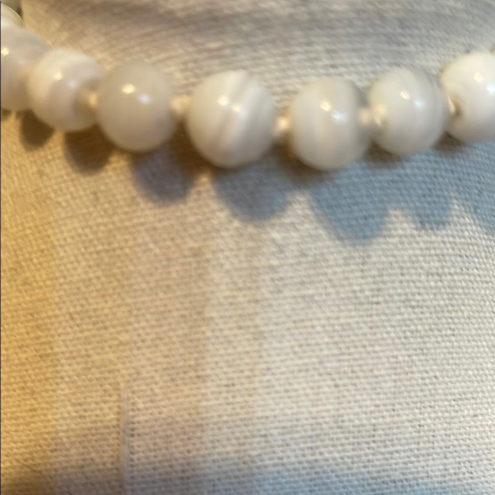 Elegant White and Silver Beaded Chico’s Necklace (AAA) - Picture 7 of 15